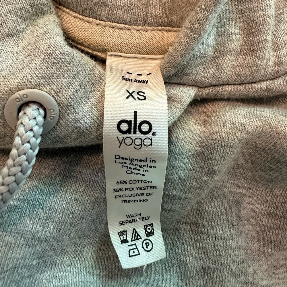 Cropped Alo Hoodie
